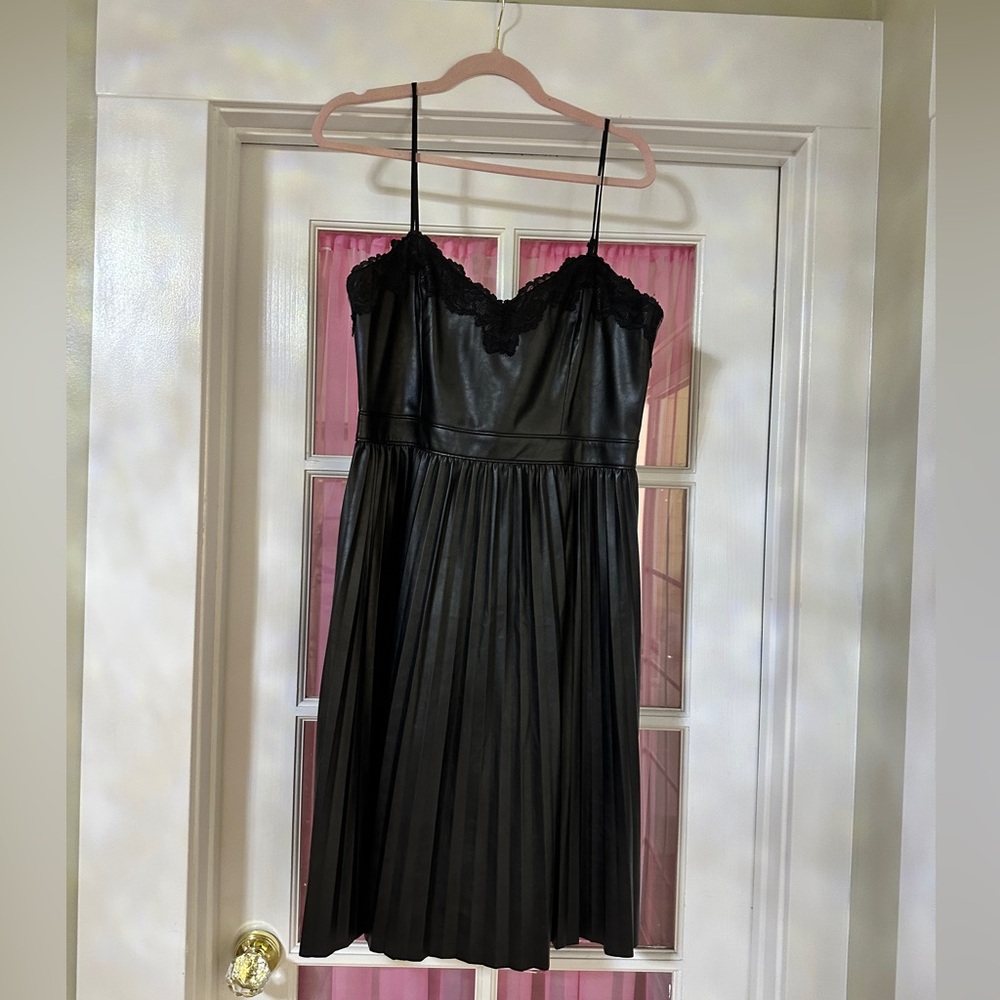 Express Black Pleated Spaghetti Strap Dress
